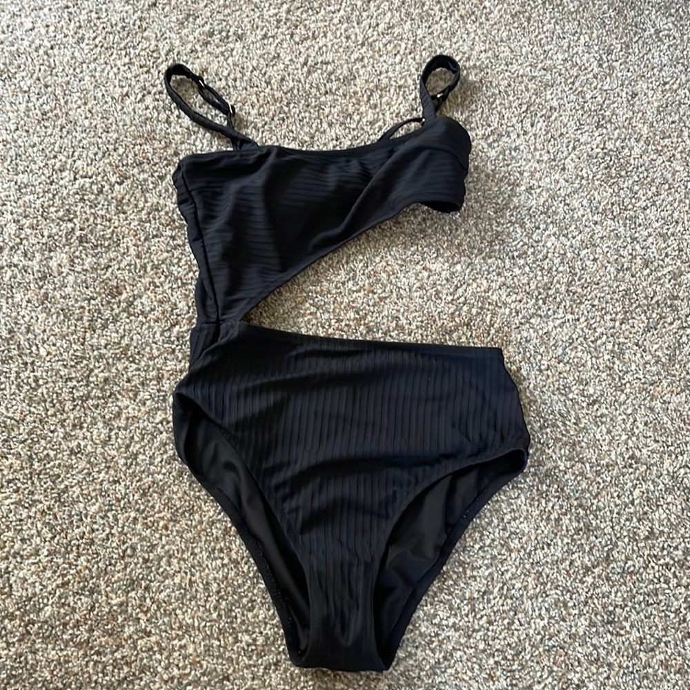 One piece cut out swim suit